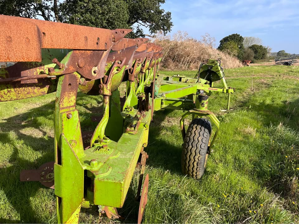 Dowdswell DP160S 7 Furrow