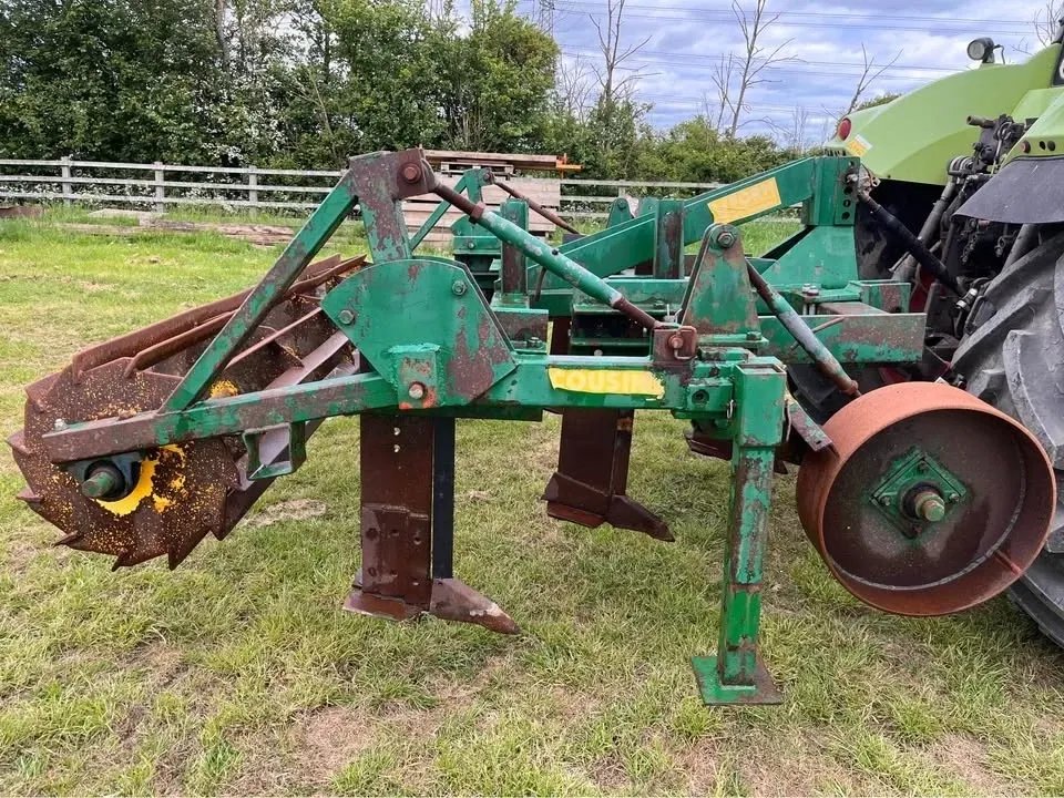 Cousins 5 leg V Form Subsoiler