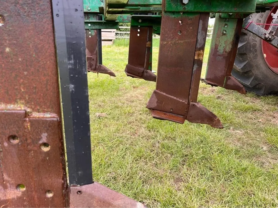 Cousins 5 leg V Form Subsoiler